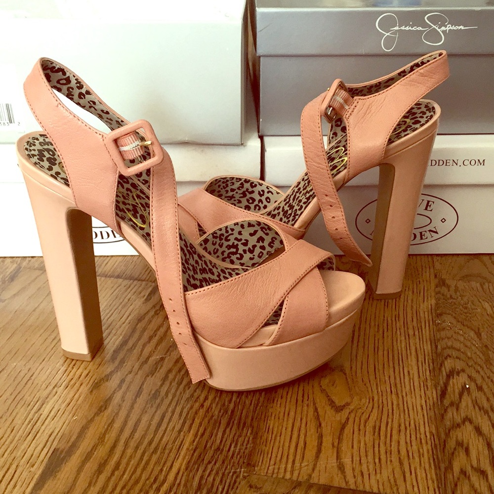Jessica Simpson platform sandal
